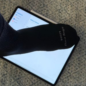 13" Tablet vs my Foot
